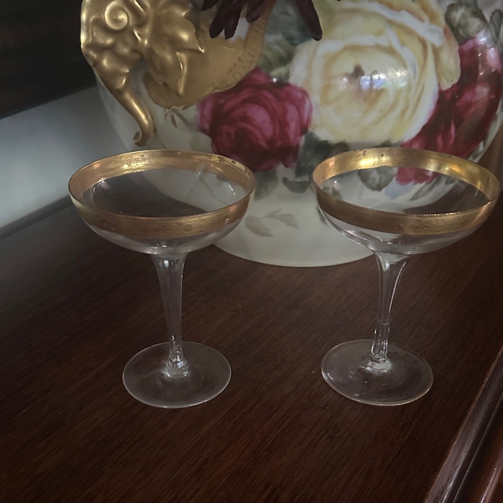 Elegant Gold Rimmed Glass Champagne Set, grand millennial style, two glasses